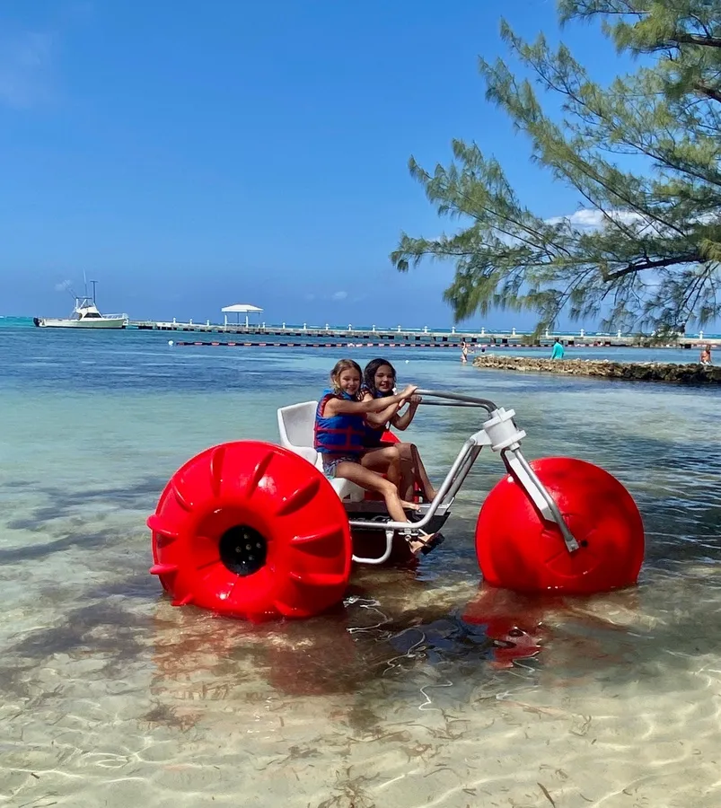 Rum-Point-Grand-Cayman-water-sports