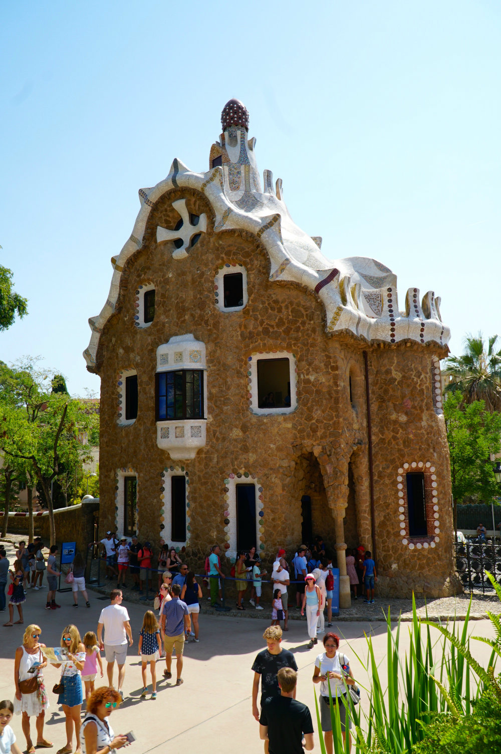 park-guell-house-barcelona-
