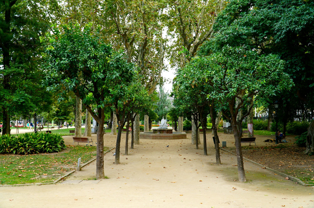 Parc Ciutedella in Barcelona on family vacation