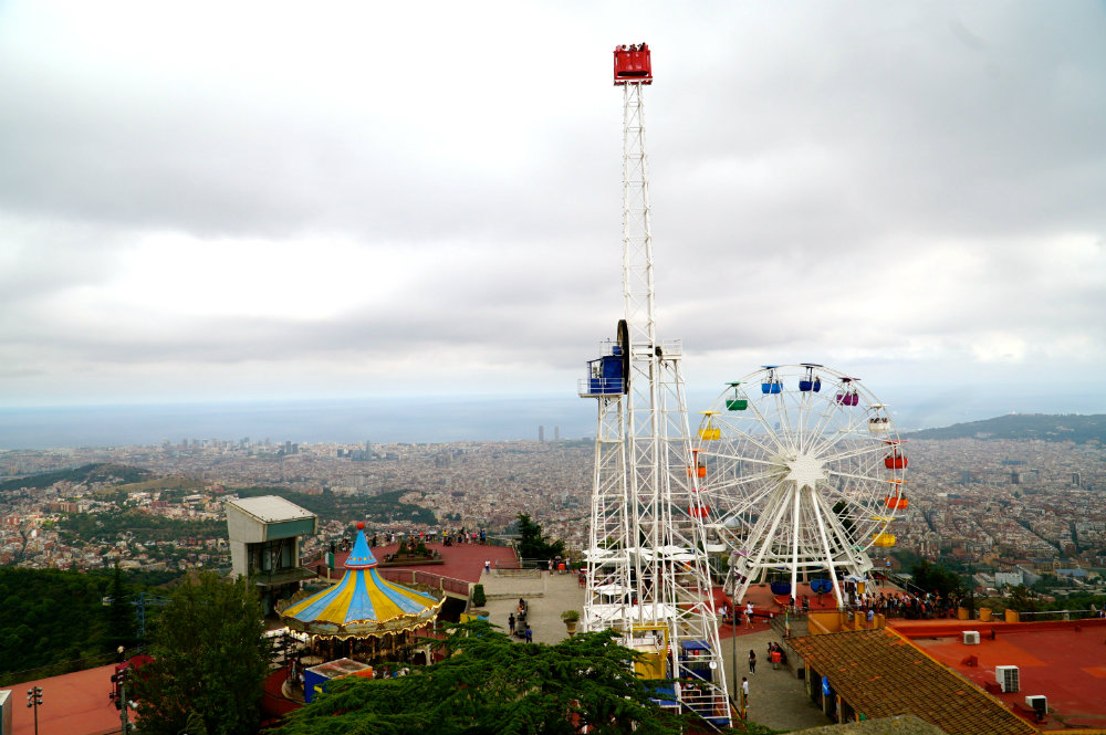 Bets of Barcelona with kids at Tibidabo park.
