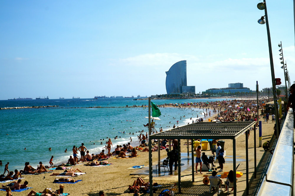 Barcelona with kids at the beach