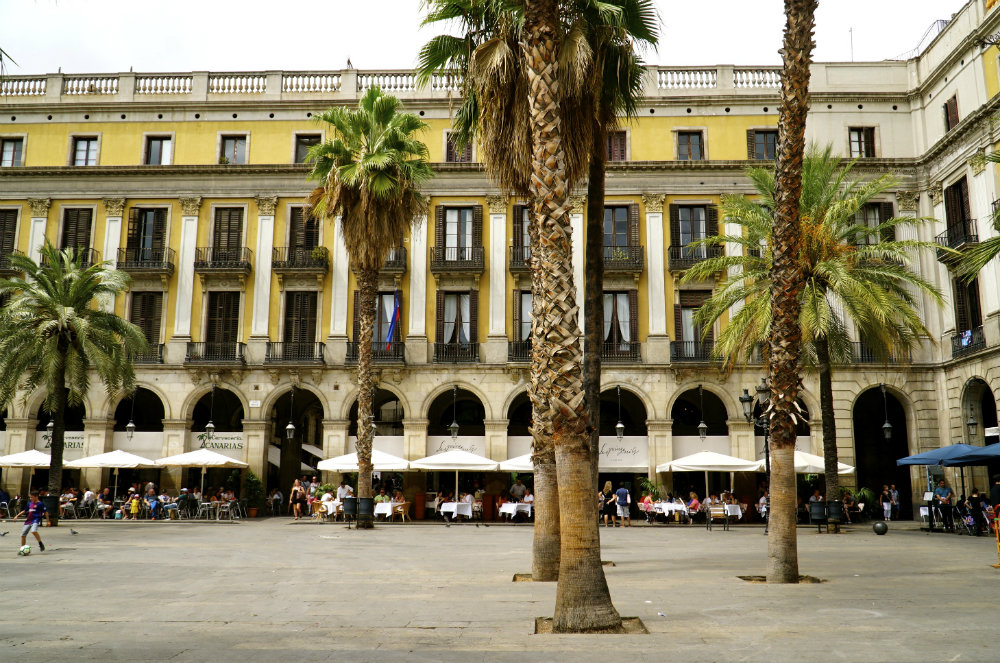  Real Square in the Gothic Quarter, Barcelona for family vacation