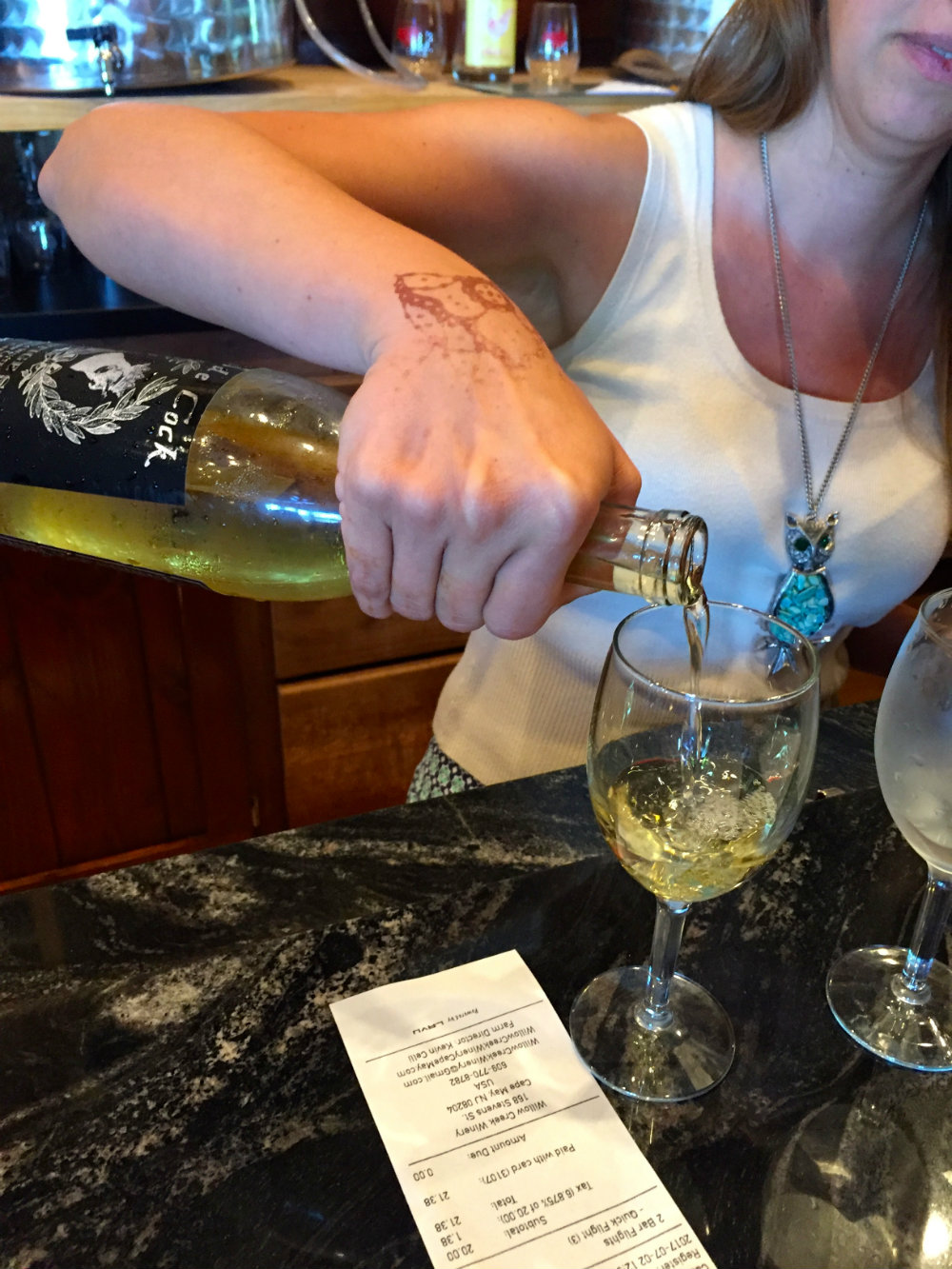 wine-pour-willow-creek-winery-cape-may