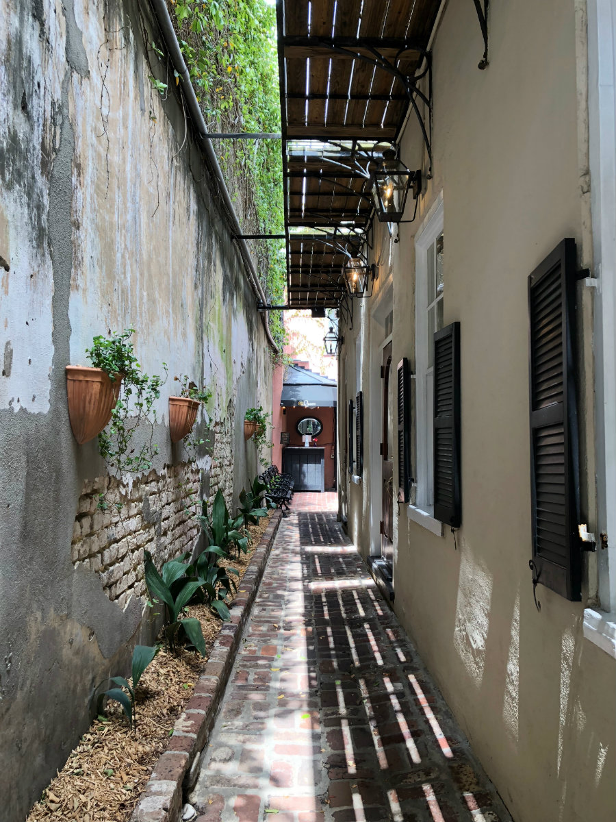 Charleston-secret-alley