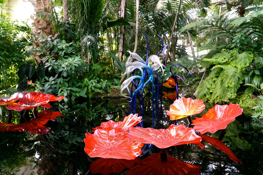 Chihuly-persian-pond-new-york-