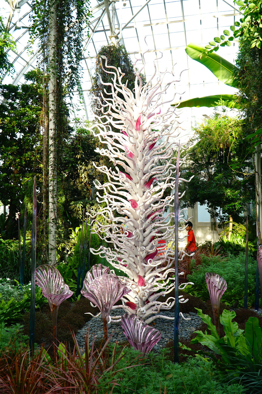Chihuly-white-tower-Fiori-new-york-botanical-garden-