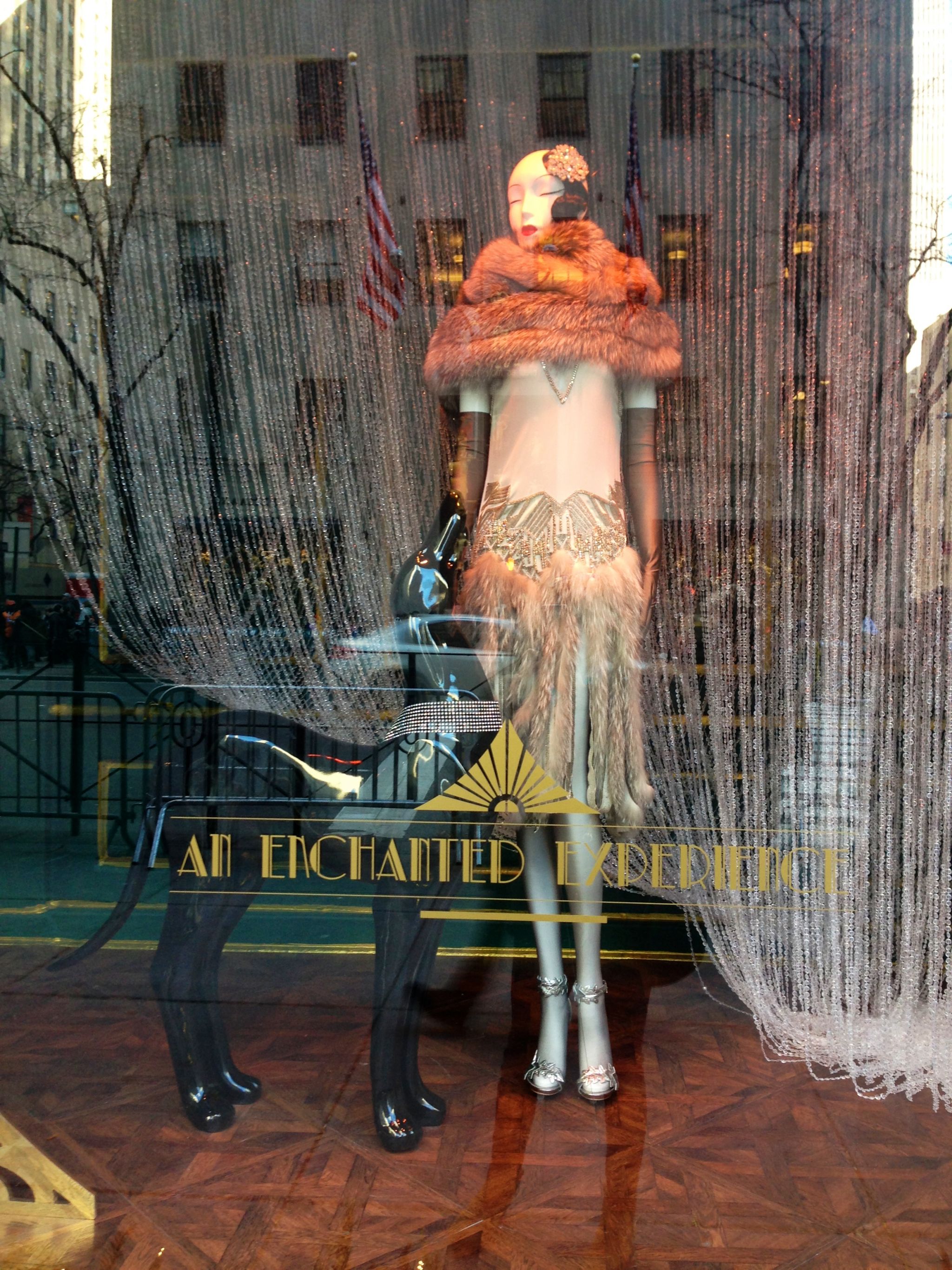 holiday-window-new-york-img_4803