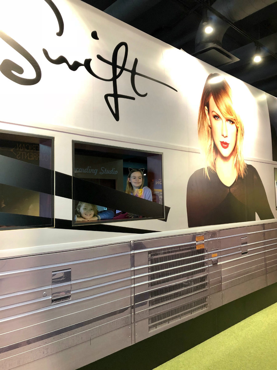 Faraway Files, Taylor Swift at Country Music Hall of Fame in Nashville, TN
