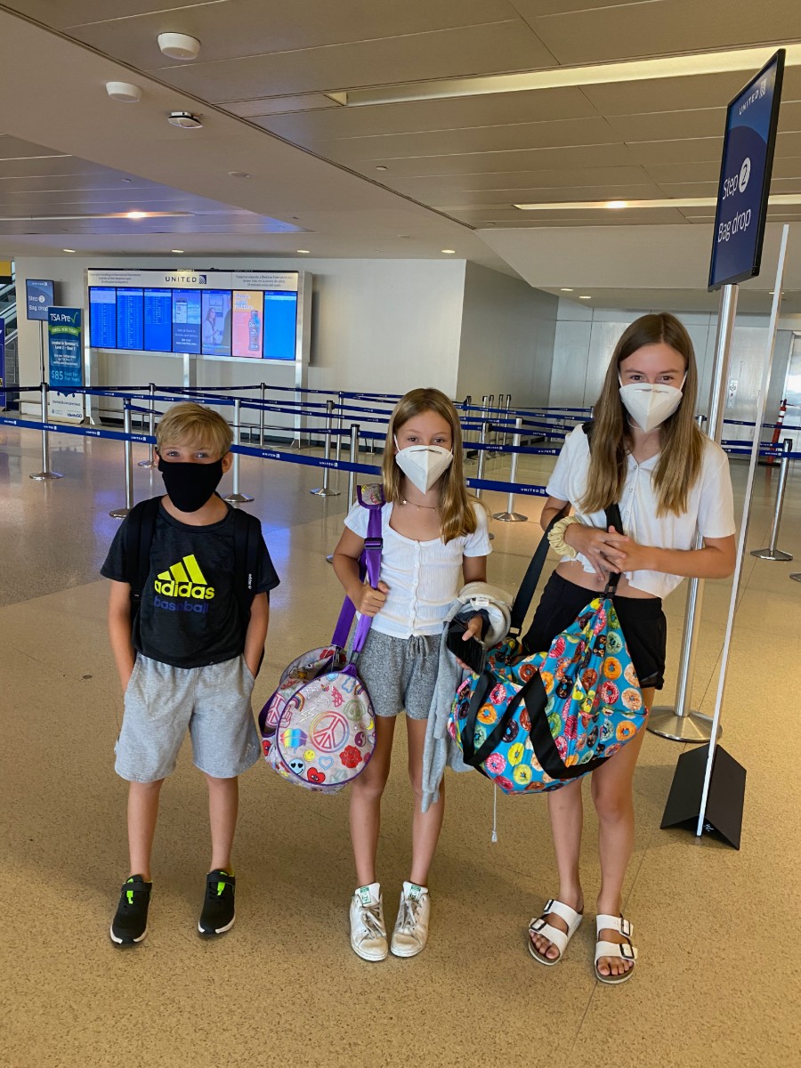 Covid-airport-Newark