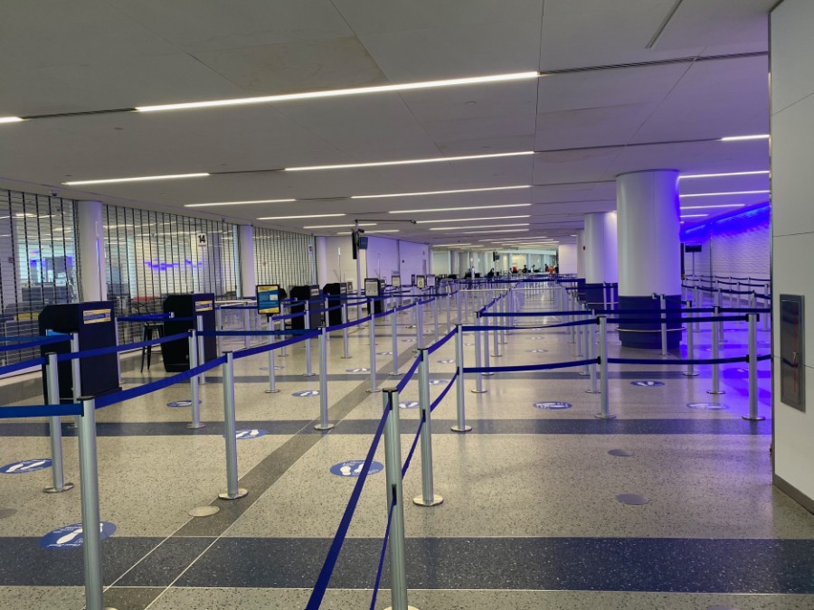 Empty security line at Newark airport during corona