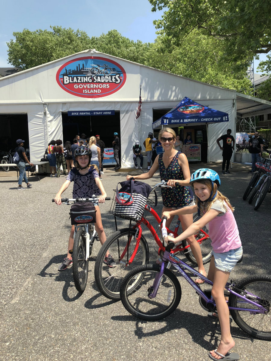 Renting bikes at Blazing Saddles on Governors Island in New York