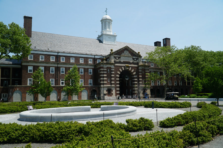The old hospital at Governors Island was fun to look at on our day trip to Governors Island