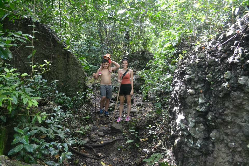 Hiking on family escape to Fiji