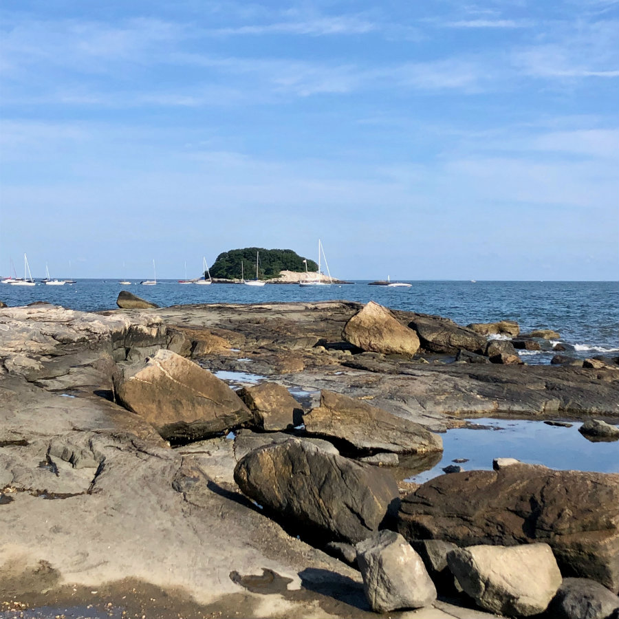 Madison-CT-rocky-shoreline