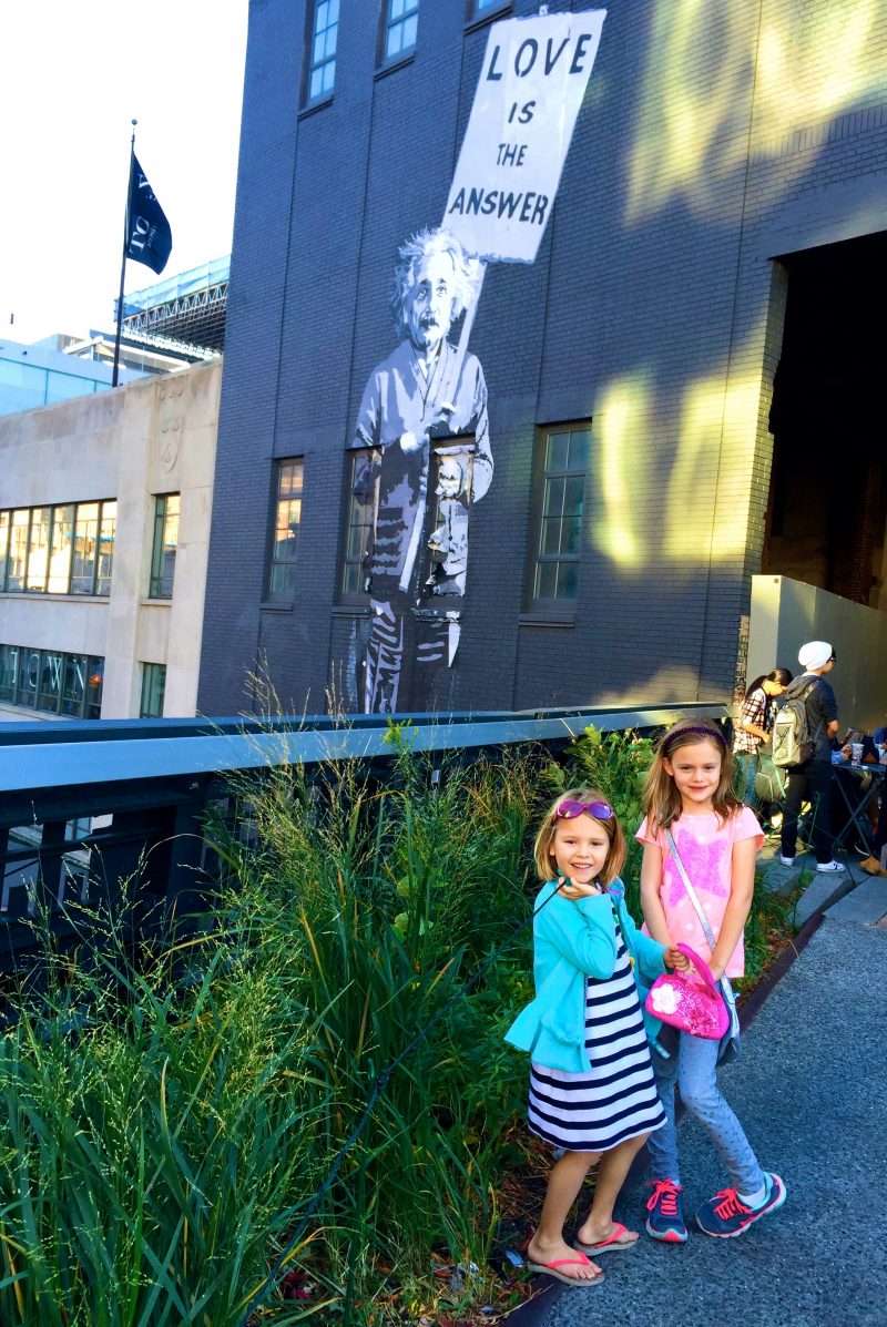 Family walk on the Highline in Manhattan