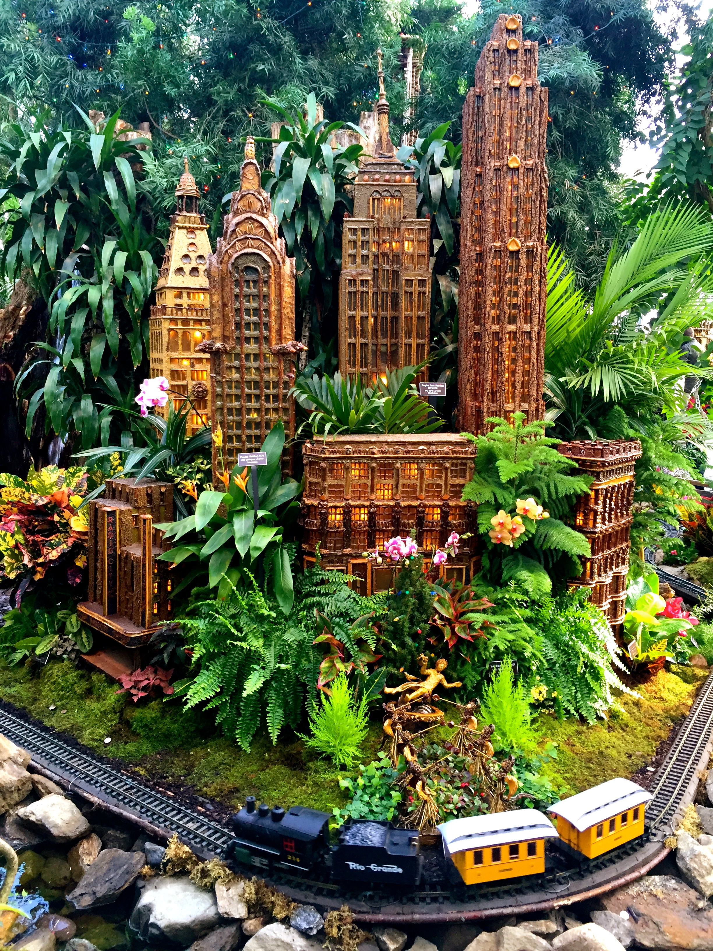 Guide to the Holiday Train Show at the New York Botanical Garden
