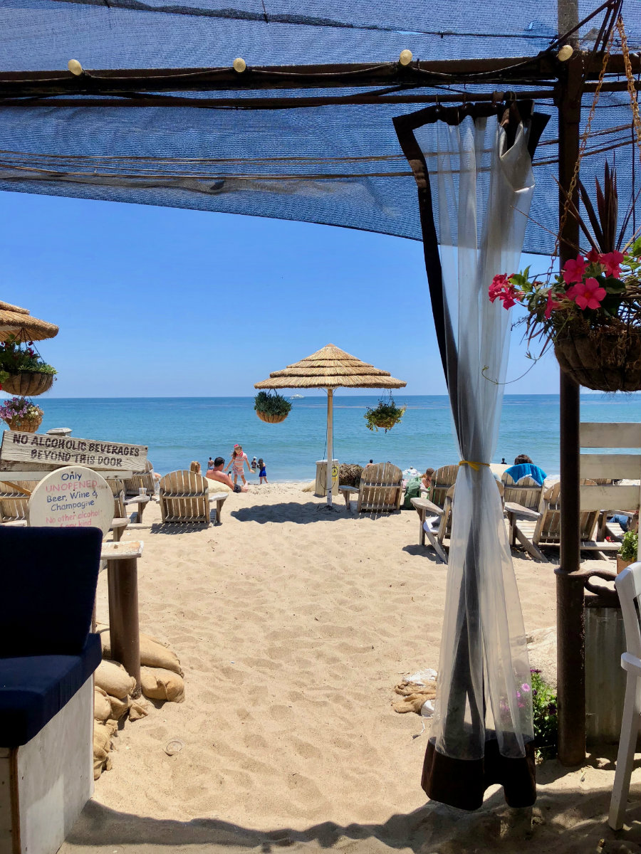 View of the Pacific Ocean from Paradise Cove in Malibu
