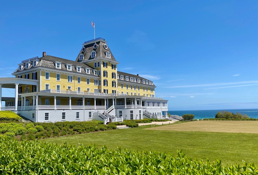 Ocean House overlooking the Watch Hill bluffs