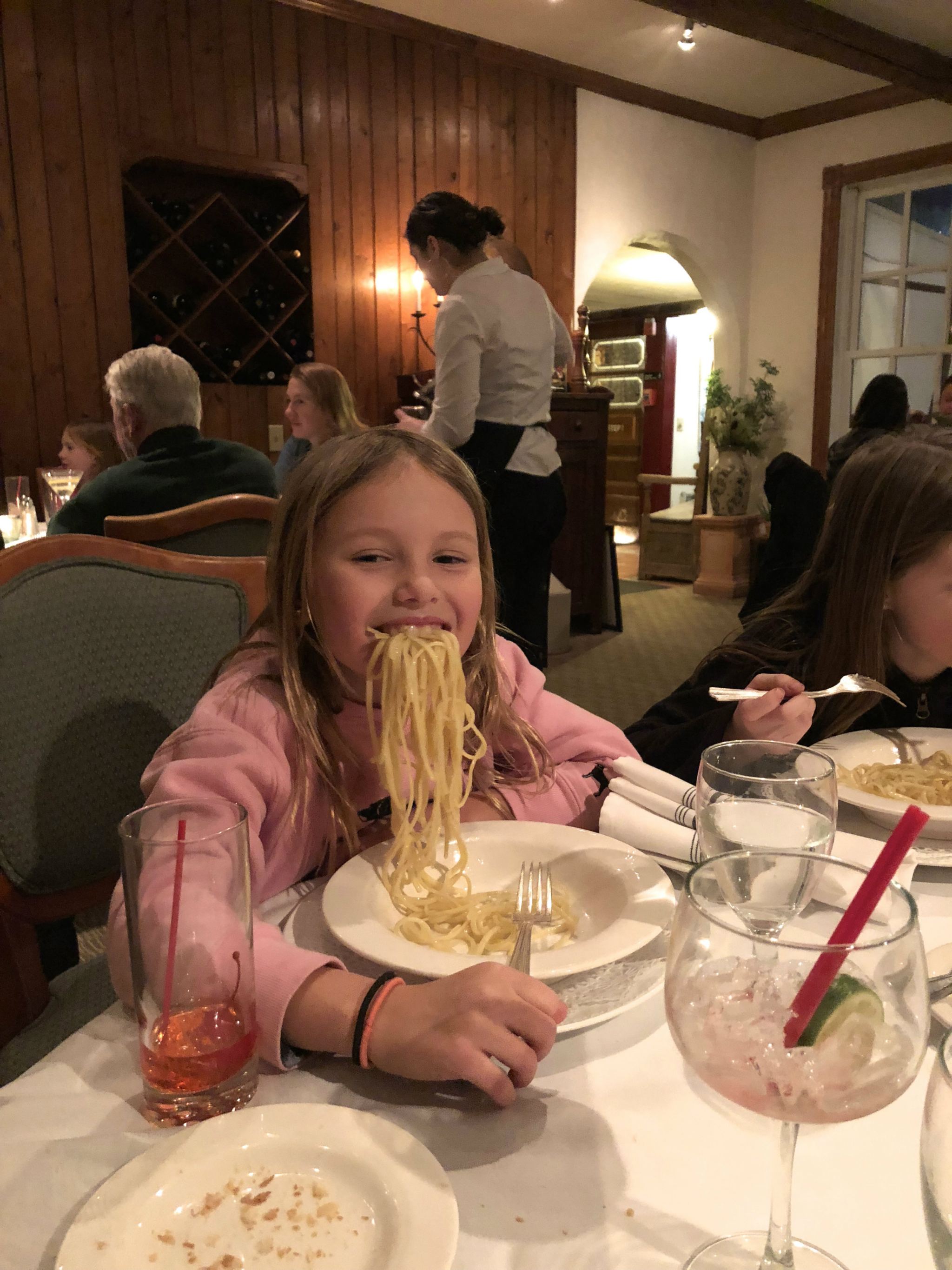 Swiss-Hutte-restaurant-pasta-