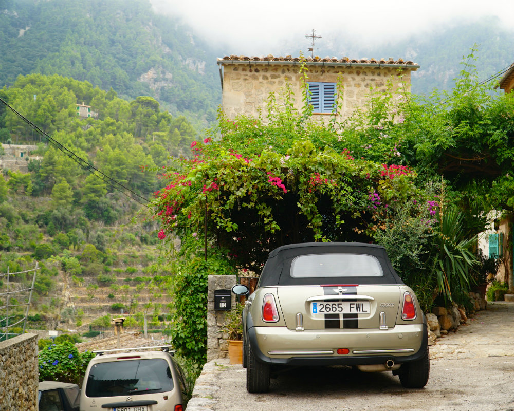Mallorca-Deia-little-house-