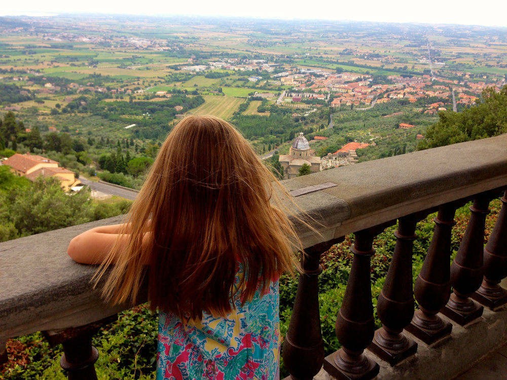 cortona-tuscany-view-