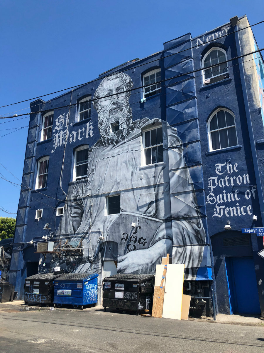 Venice Beach wall mural