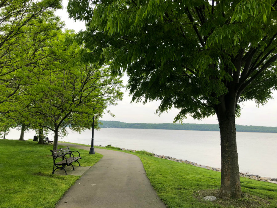 A walk along Scenic Hudson Park in Irvington, NY, a suburb in the Rivertowns of Westchester County