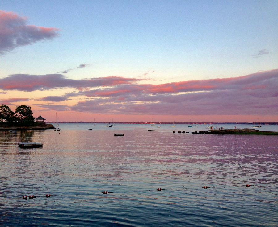 Sunset at Larchmont Manor Beach in Larchmont, NY, Life in Larchmont