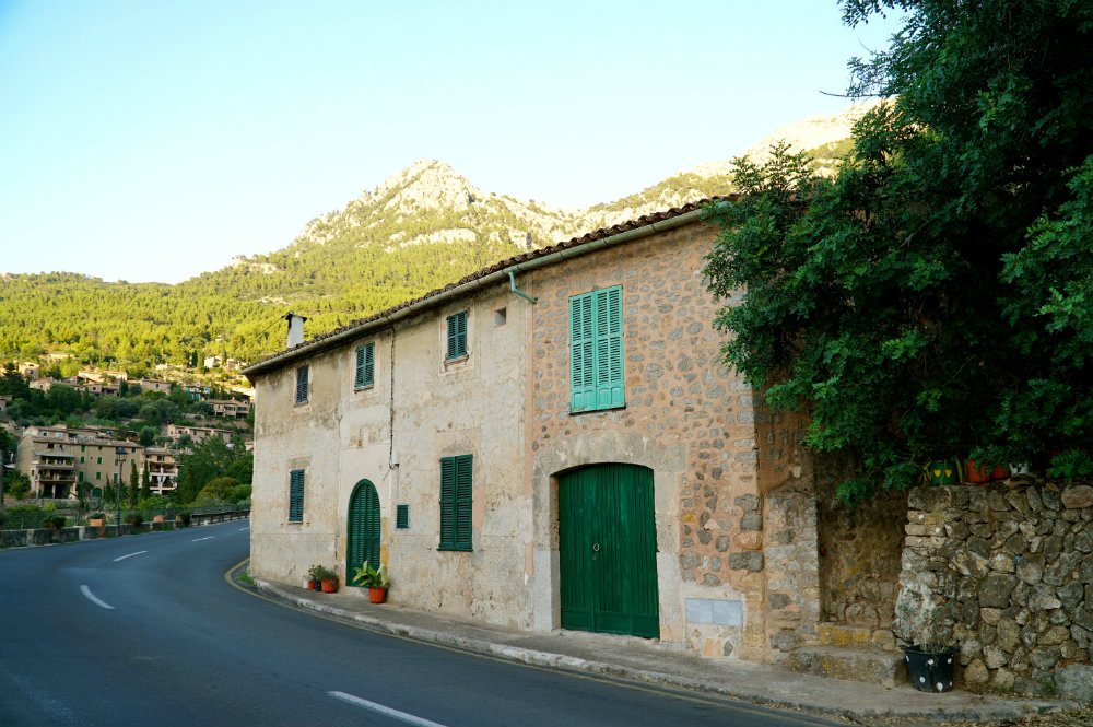 5 Reasons to Stay in Western Mallorca: Walking around the mountain towns.