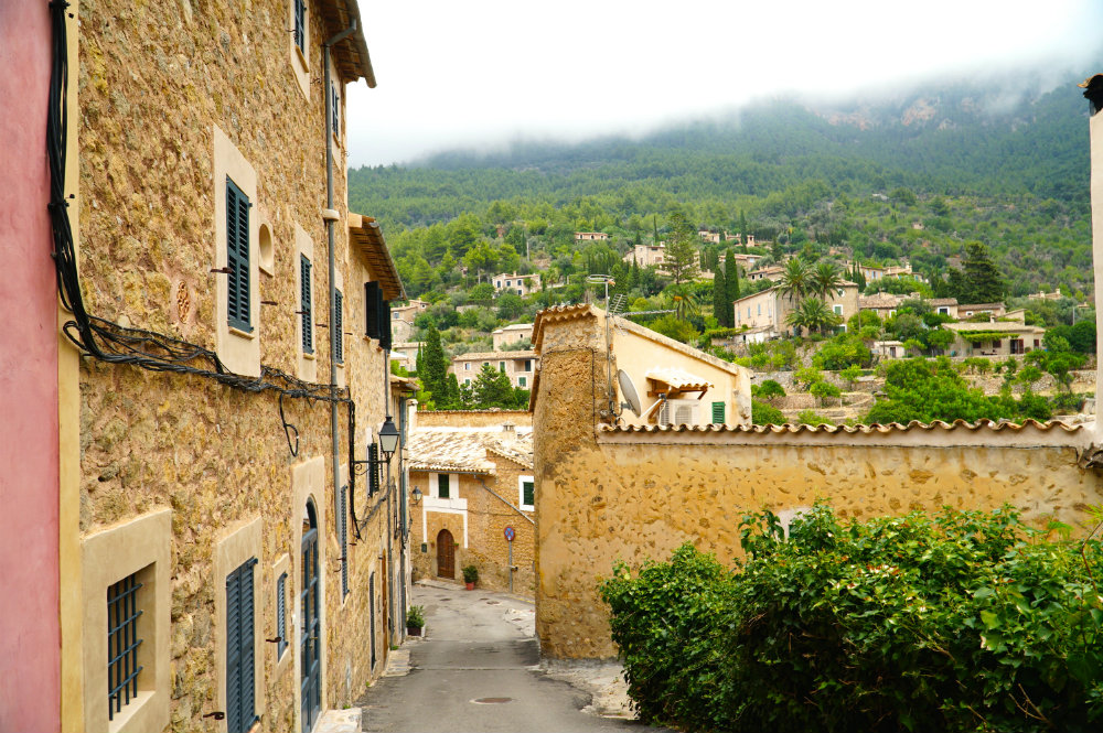 Mallorca-deia-view-